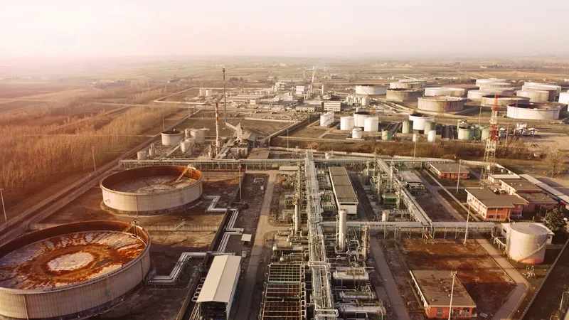 عملية التقطير في تكنولوجيا البتروكيماويات