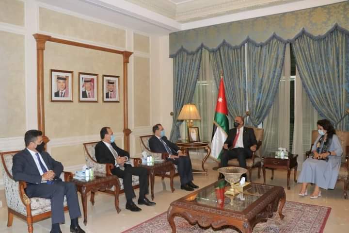 رئيس الوزراء الأردني يستقبل وزراء بترول مصر وسوريا ولبنان