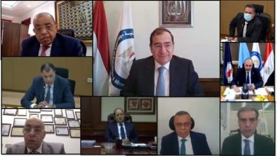 وزير البترول يتراس الجمعية العامة لشركتي أسيوط لتكرير البترول و البتروكيماويات المصرية