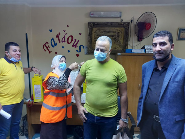 تطعيم العاملين بمنطقة بورسعيد بالجرعة الثانية للقاح فيروس كورونا
