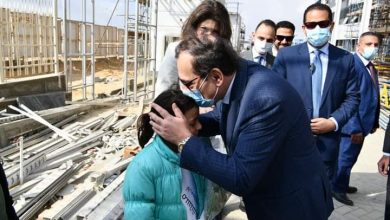 " وزير البترول " يزور مستشفى اهل مصر لعلاج مصابى الحروق بالمجان