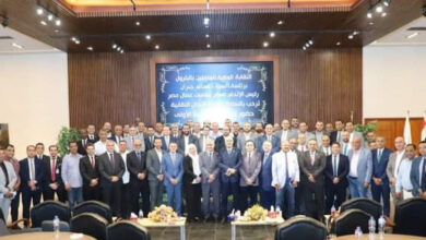 " جبران" يجتمع برؤساء اللجان النقابية بشركات البترول