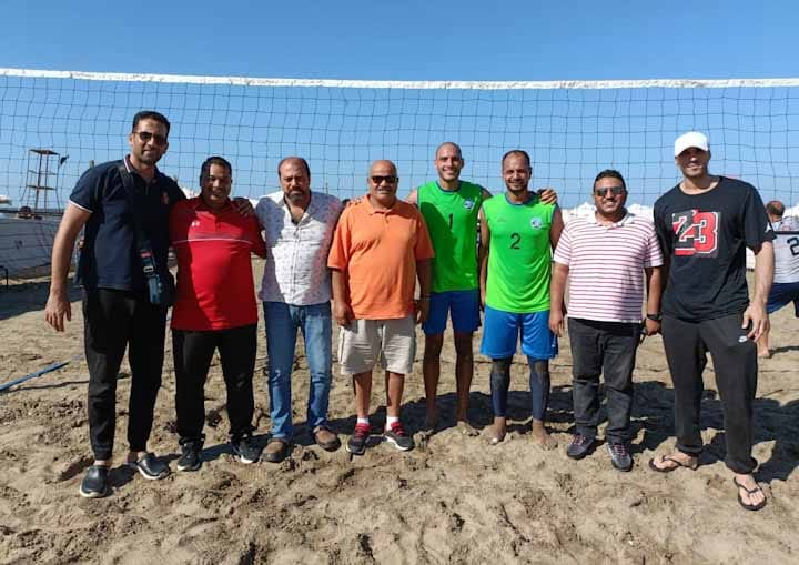 فريق الكرة الطائرة الشاطئية بشركة الإسكندرية للبترول 35 عام