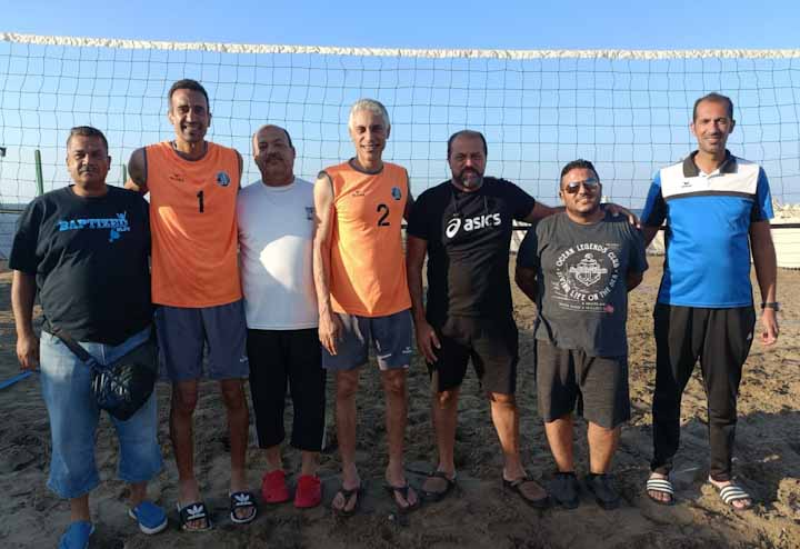 فريق الكرة الطائرة بشركة الإسكندرية للبترول 45 عام