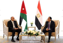 رئيسا وزراء مصر والأردن خلال اللقاء
