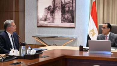 رئيس الوزراء يلتقي وزير البترول لبحث رؤية العمل خلال المرحلة المقبلة