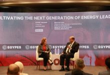 جلسة نقاشية حول تطوير الجيل الجديد من قادة البترول بحضور المهندس معتز عاطف