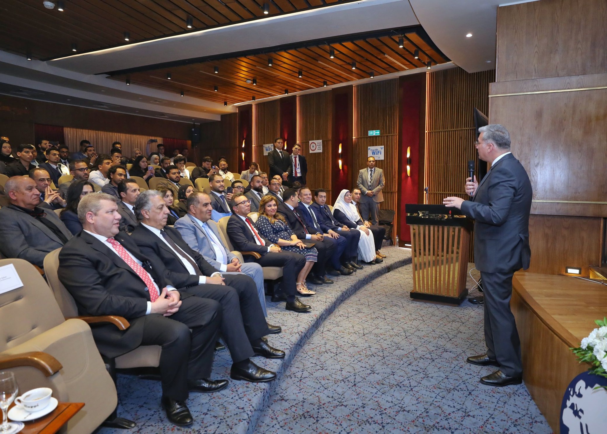 برنامج محاكاة الصناعة