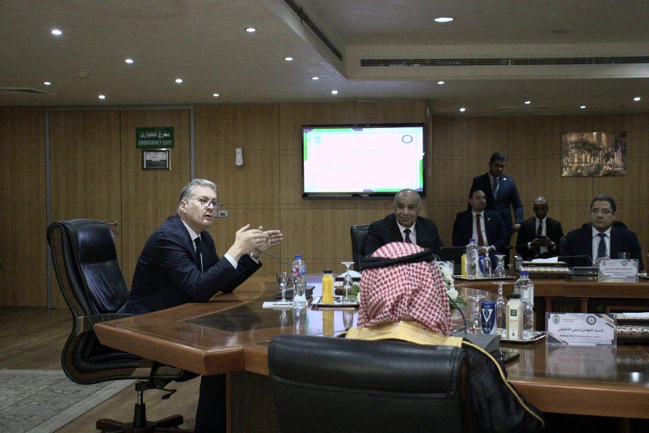 وزير البترول يشهد توقيع مشروع مسح سيزمي جديد بجنوب الصحراء الغربية