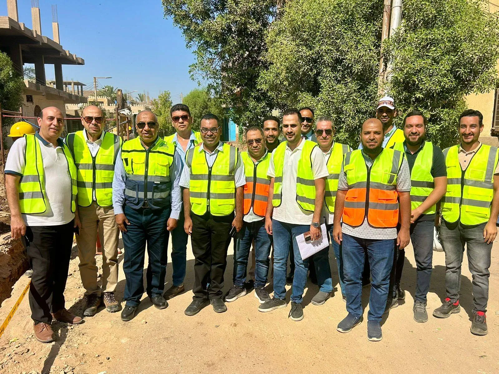 رئيس جنوب الوادي للبترول يتفقد مشروعات "حياة كريمة" ومواقع الإنتاج بمحافظات الصعيد