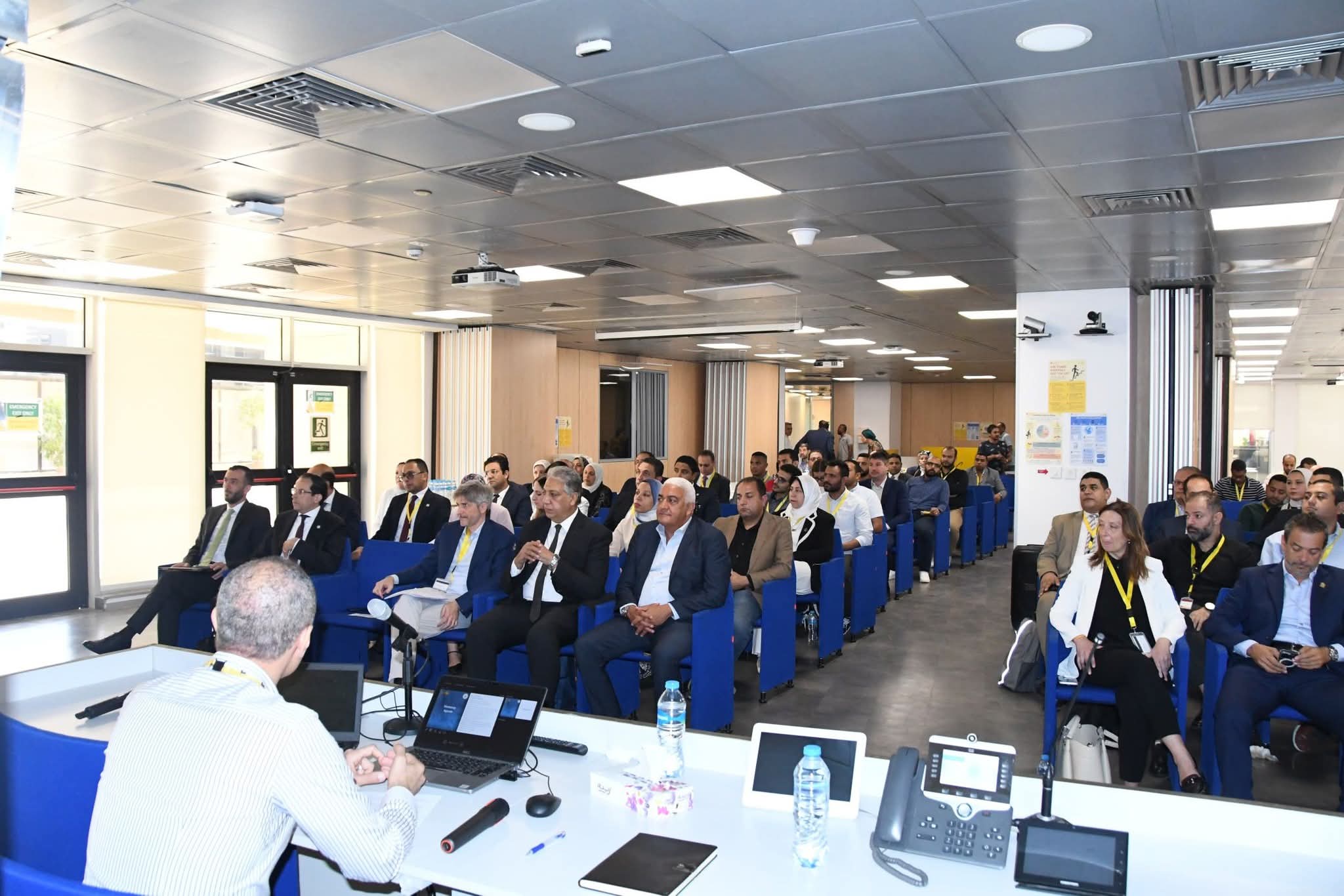 وزارة البترول و إيني الإيطالية تنظمان ورشة عمل حول خفض انبعاثات الميثان