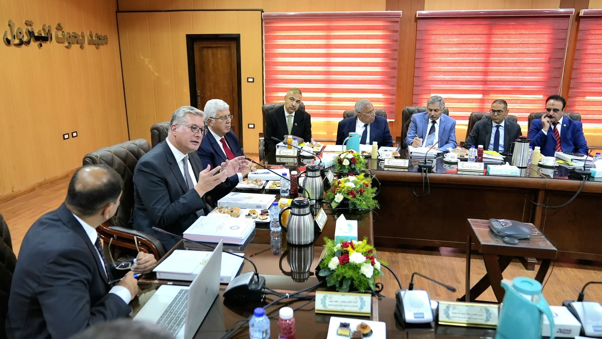 وزيرا البترول والتعليم العالي يترأسان اجتماع مجلس إدارة معهد بحوث البترول