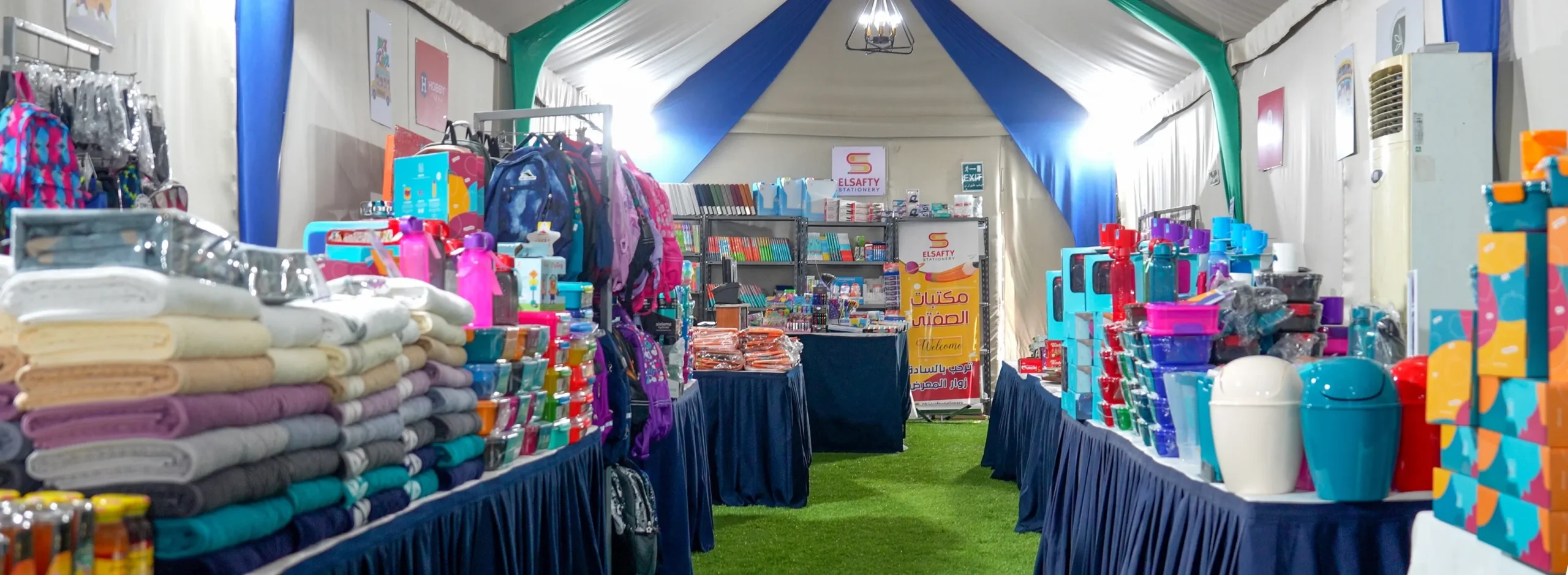 افتتاح معرض مستلزمات المدارس للعاملين بشركة إنبي