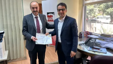 هيئة البترول تكرم الجيولوجي مصطفى حجازى بإدارة الاستكشاف تقديرًا لجهوده