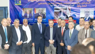 نقابة البترول تفتتح المعرض الرابع للمستلزمات المدرسية بأسيوط