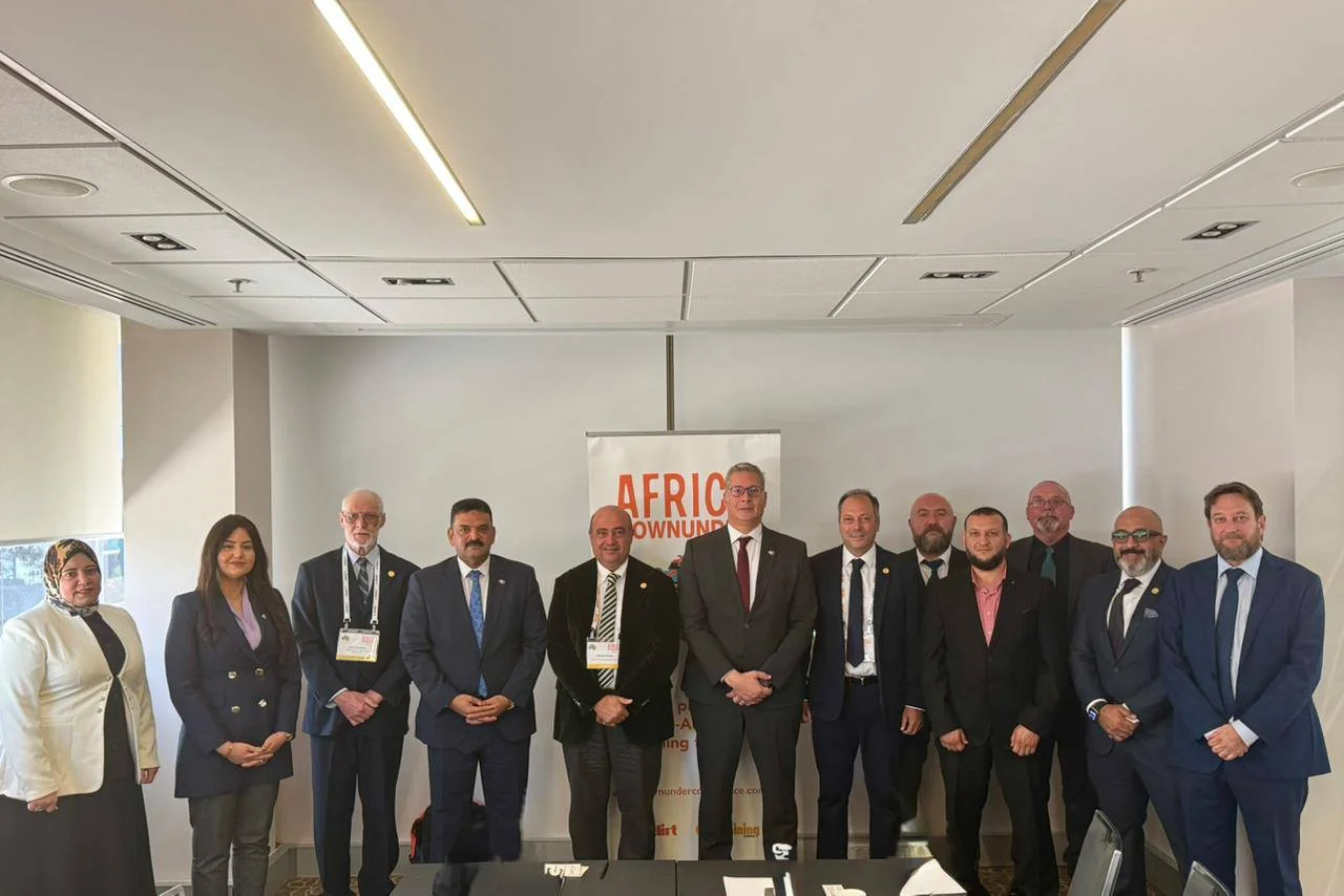 لقاءات مكثفة لوزير البترول في ختام المؤتمر الإفريقي الأسترالي للتعدين 