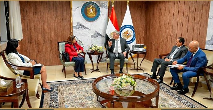 وزير البترول يبحث مع "شل مصر" خطط البحث والاستكشاف وإنتاج الغاز