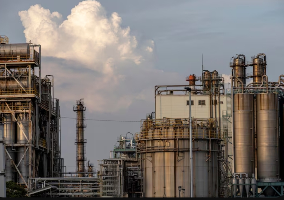 حقول البترول العملاقة