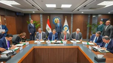 وزير البترول يشهد توقيع عقد تمويل مشروع الإيثانول الحيوي