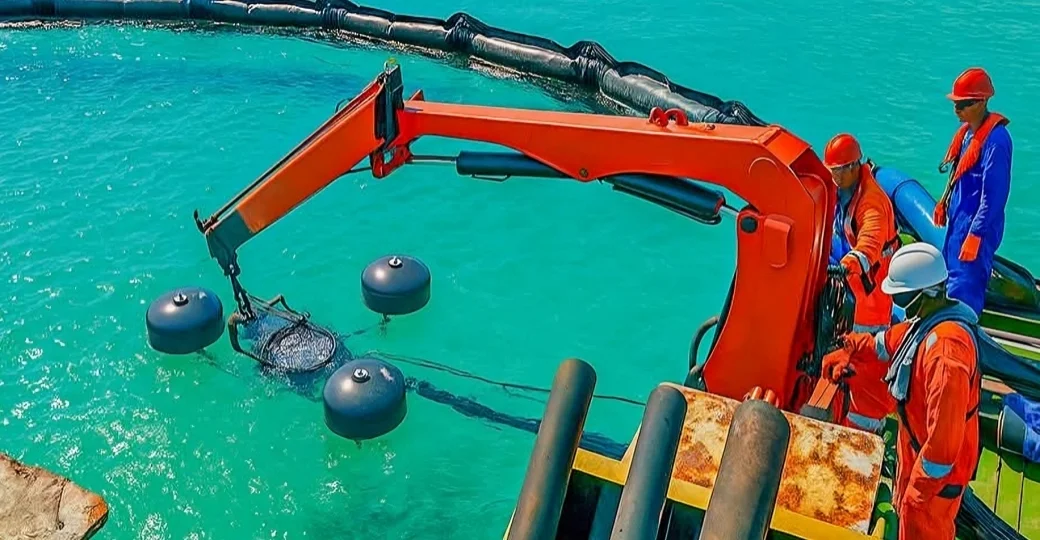 مكافحة التلوث البحري