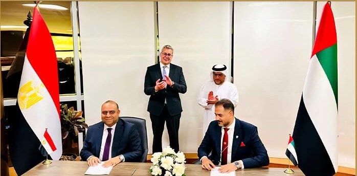 وزير البترول يشهد توقيع 3 اتفاقيات لإنشاء منطقة لوجستية لتخزين وتداول النفط