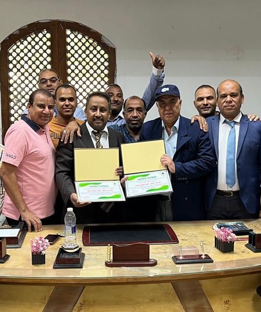 تكريم الزميل ” فرغلي معبد ” لبلوغه قمة العطاء الوظيفي