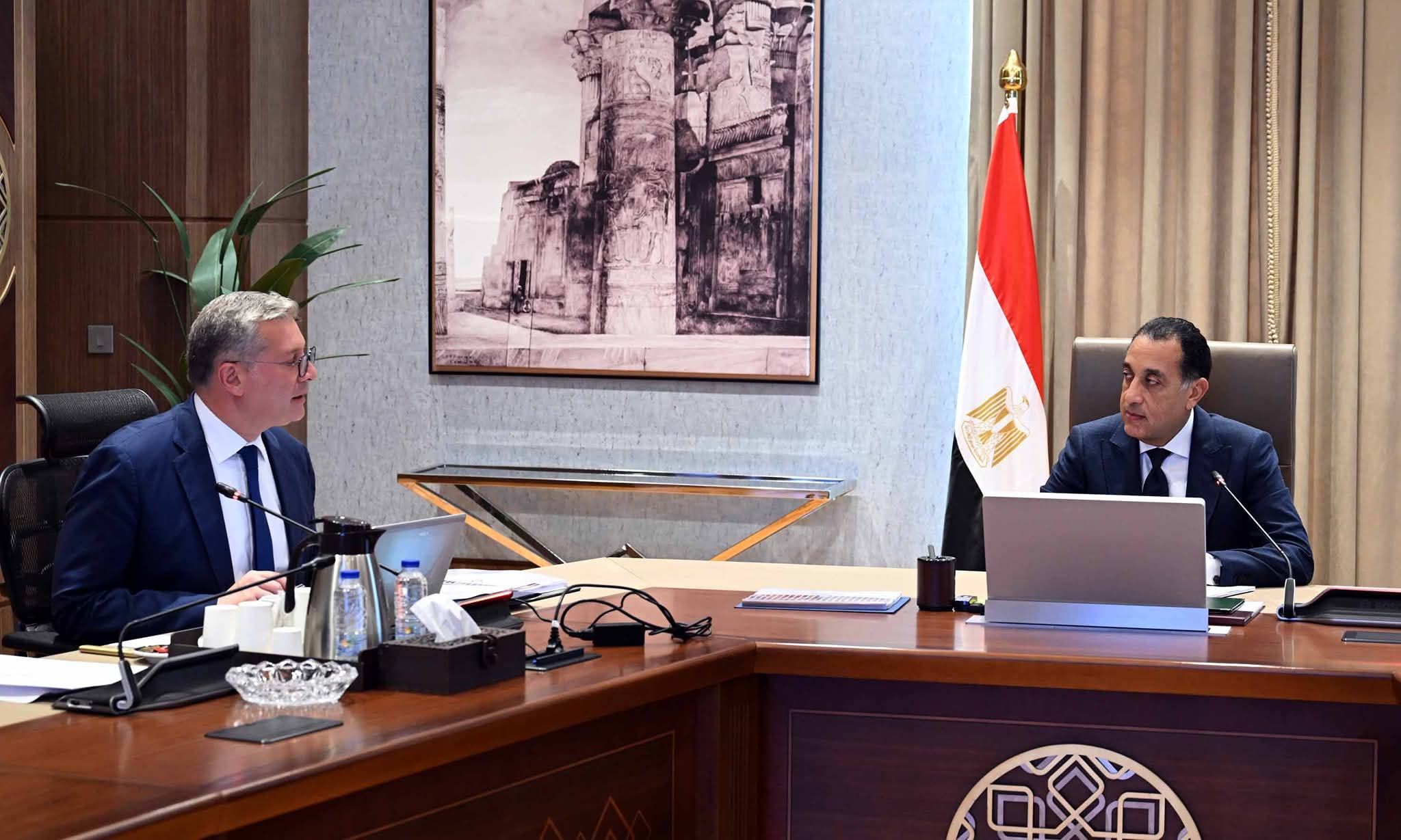 رئيس الوزراء يلتقي وزير البترول لاستعراض عددٍ من ملفات عمل الوزارة