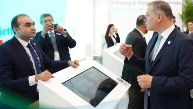 وزير البترول يتفقد جناح شركة خدمات البترول البحرية "PMS" بمعرض أدييك
