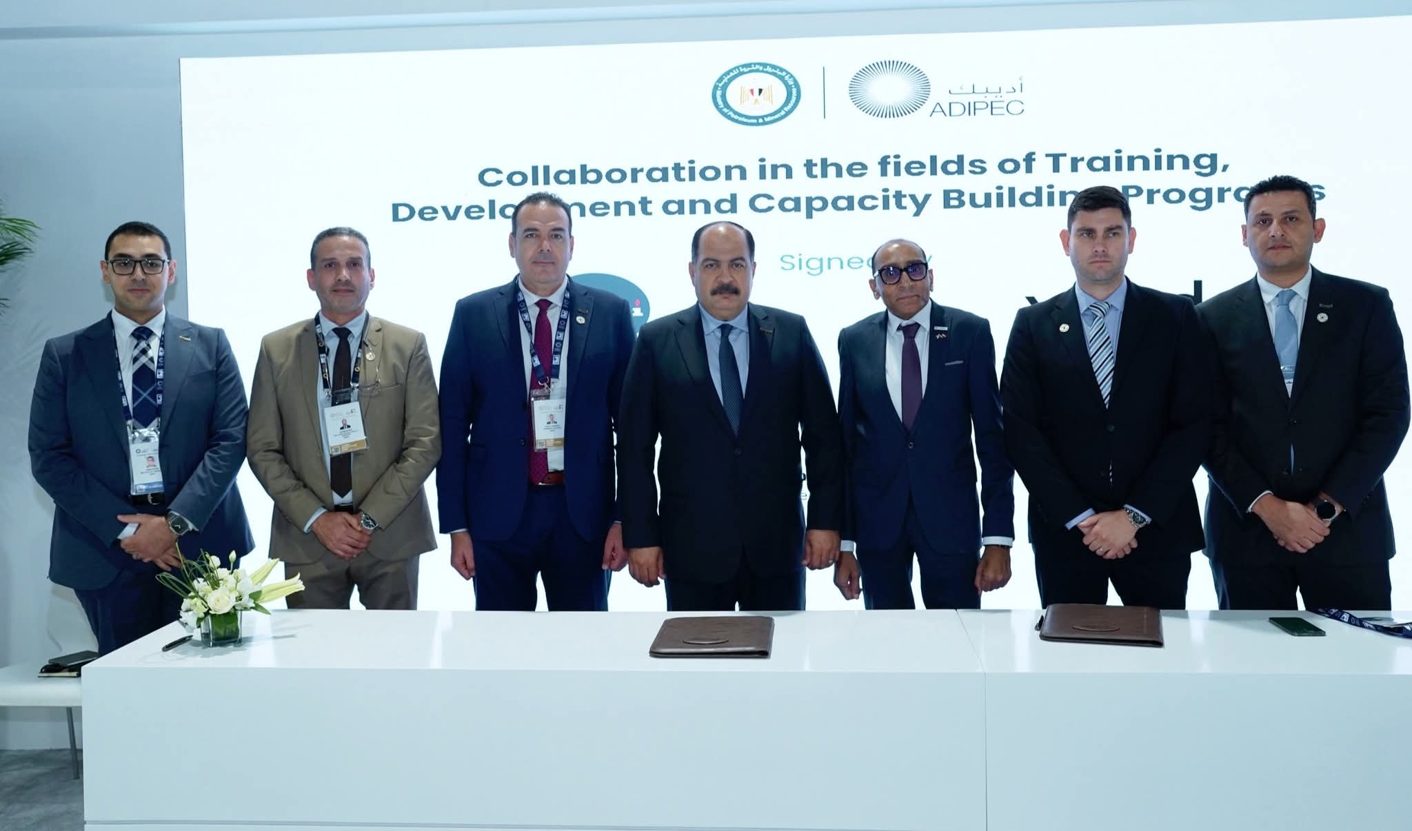 إنبي توقّع مذكرة تفاهم مع وود العالمية لتعزيز التعاون في التدريب والاستشارات