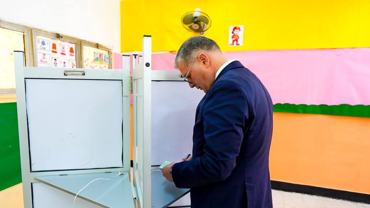 وزير البترول يدلي بصوته في انتخابات مجلس النواب