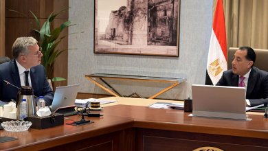 رئيس الوزراء يلتقي وزير البترول بمقر الحكومة بالعاصمة الإدارية الجديدة