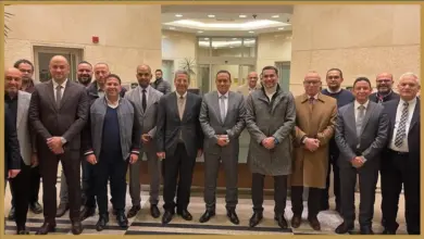 رئيس إيجاس يتابع العمل بالوسطاني للبترول خلال زيارة مفاجئة