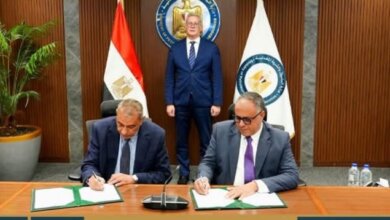 البحث عن البترول