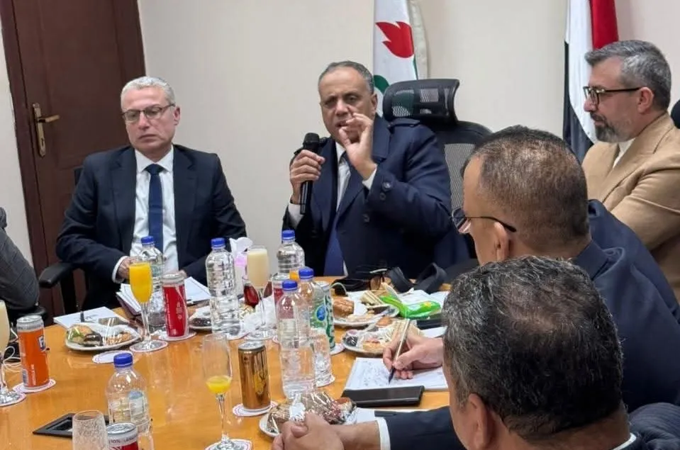 رئيس هيئة البترول يترأس اجتماعًا لمتابعة خطط برج العرب للبترول