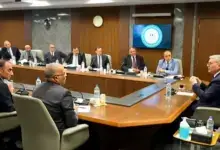 وزير البترول يعقد اجتماعًا لبحث تطوير منظومة الرعاية الصحية للعاملين بالقطاع