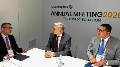 وزير البترول يبحث مع وكيل وزارة الطاقة الإماراتية نقل الخبرات والتوسع في مشروعات التعدين والطاقة النظيفة