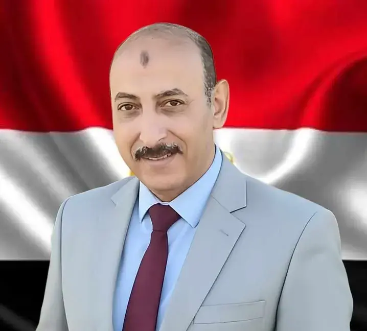 تكريم الزميل بدر عبد الرحمن لبلوغه قمة العطاء الوظيفي