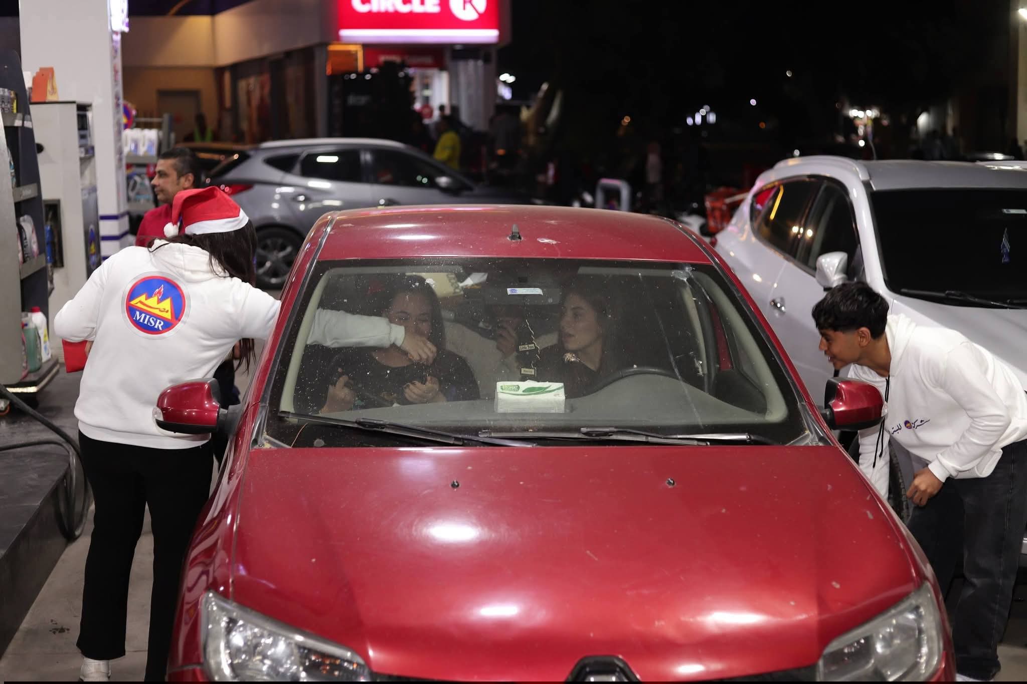 مصر للبترول تحتفل برأس السنة الميلادية مع عملائها بمحطات الوقود