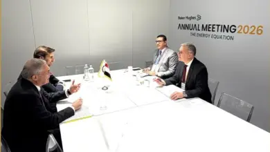 وزير البترول يبحث مع رئيس «سايبم» الإيطالية تعزيز التعاون في تنمية الحقول والتحول الطاقي