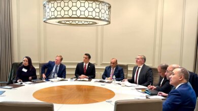 وزير البترول يعقد جلسة مباحثات مع قيادات شركة شيفرون