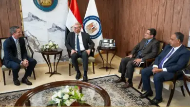 وزير البترول يبحث مع كابريكورن زيادة استثماراتها في إنتاج البترول بمصر