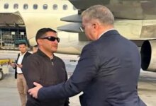 وزير البترول وقيادات القطاع والنقابة يستقبلون جثمان الشهيد المهندس حسام صادق بمطار القاهرة