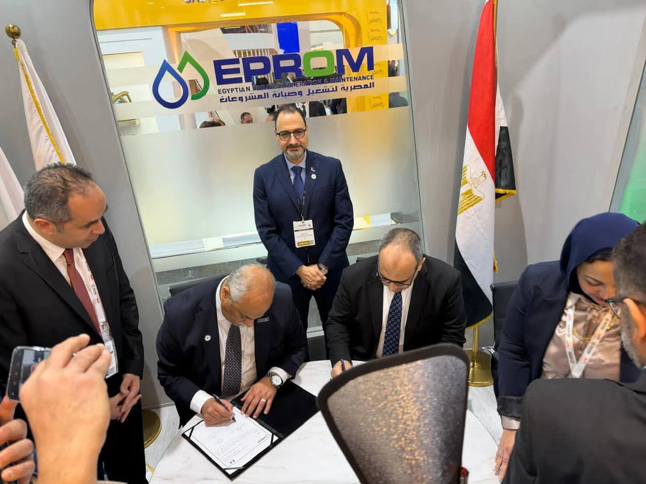 بتروجاس وإيبروم تجددان اتفاقية الخدمات وتوقعان بروتوكولات تعاون فني خلال إيجبس 2026