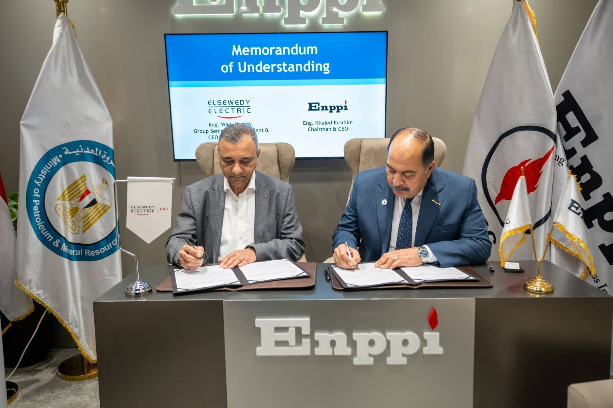 إنبي توقع مذكرة تفاهم مع شركة السويدي إليكتريك لبحث فرص تنفيذ مشروعات البنية التحتية