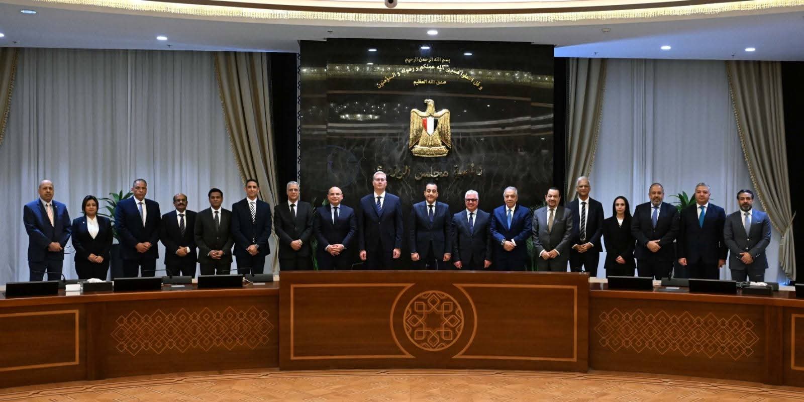 رئيس الوزراء ووزير البترول يشهدان توقيع اتفاقية «فوسفات مصر» و«إندوراما» بالسخنة