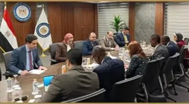 البترول تبحث تعزيز الشراكة مع الهيئة الإفريقية للدعم القانوني لدعم الاستثمار وتطوير قطاعي البترول والتعدين