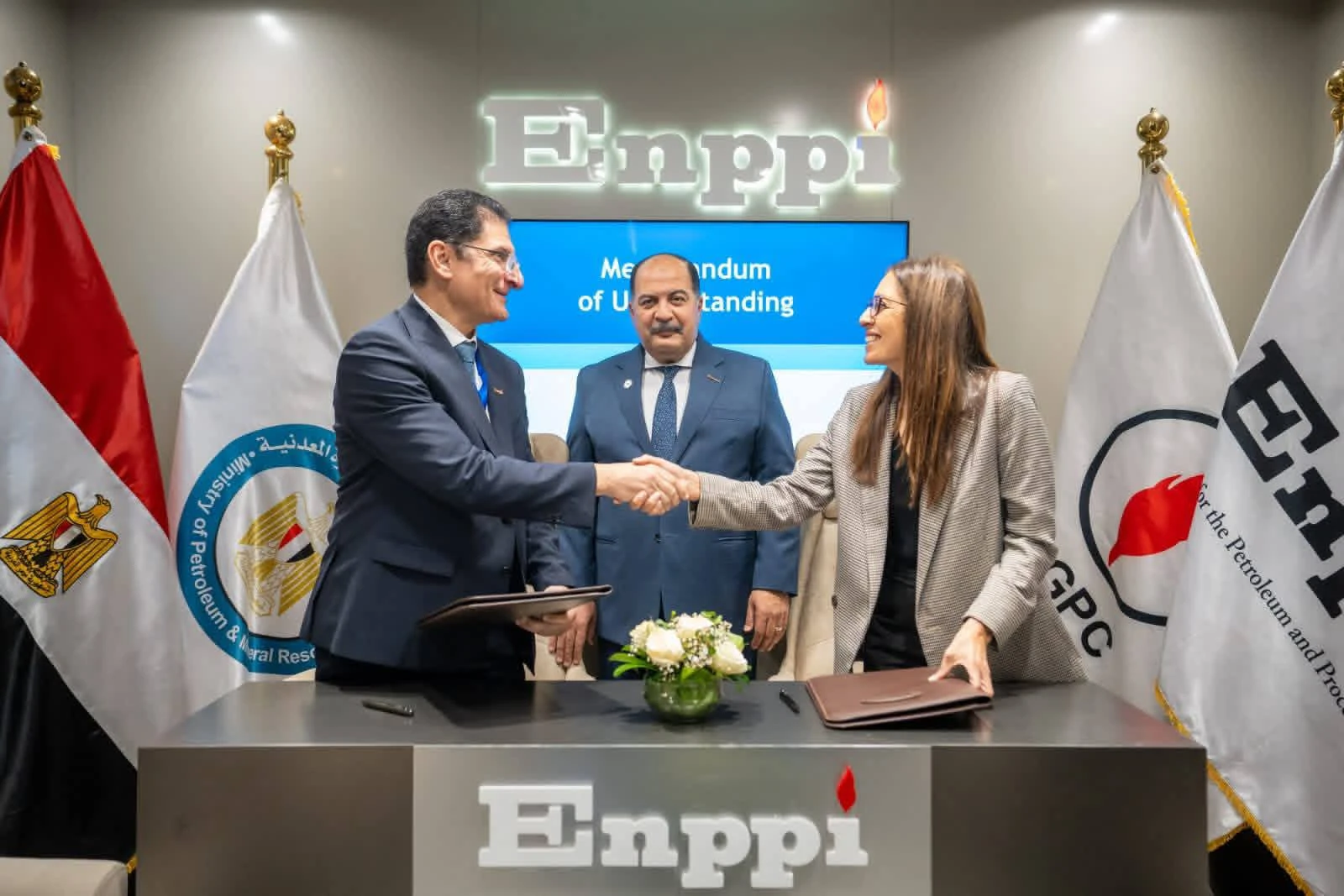 إنبي تعزز مسيرة التحول الرقمي بتوقيع اتفاقية تعاون مع IBM