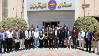 رئيس نقابة البترول يشهد ختام برنامج «إدارة الأزمات» بمنار مصر للبترول