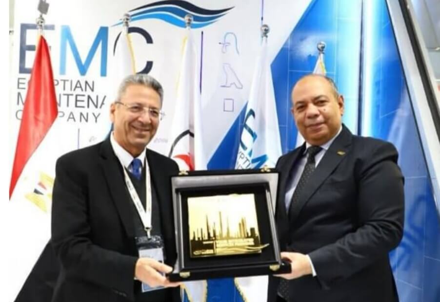  صان مصر والوسطاني للبترول توقعان عقد تنفيذ خط أنابيب جديد