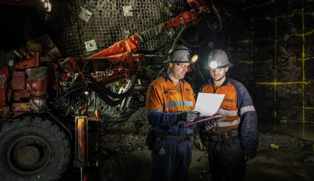 إدارة المخاطر باستخدام تكنولوجيا التعدين 